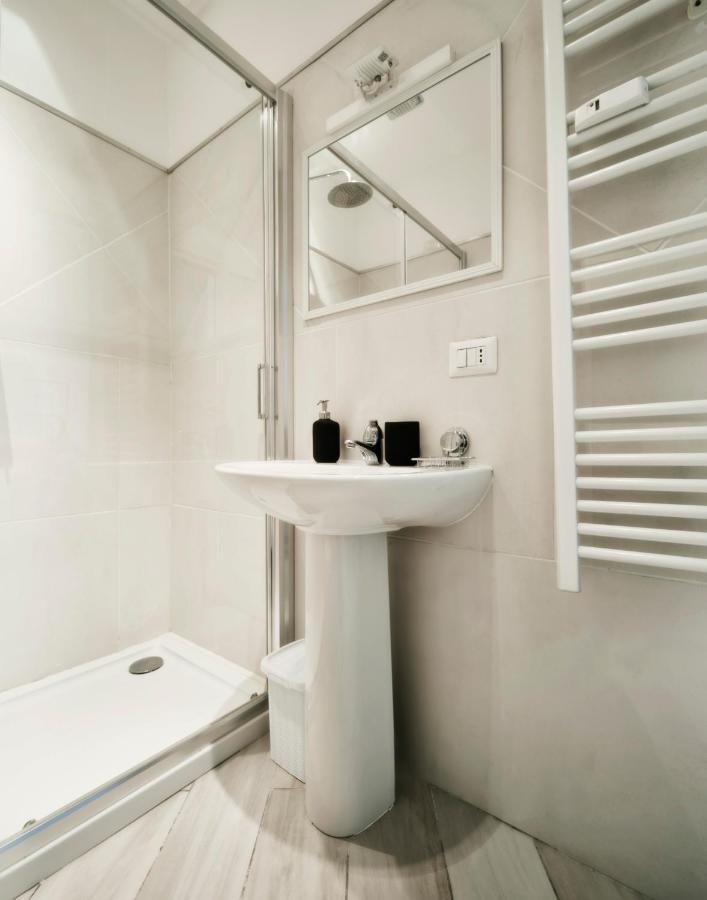 Centrale Elyon Apartment Милан Экстерьер фото